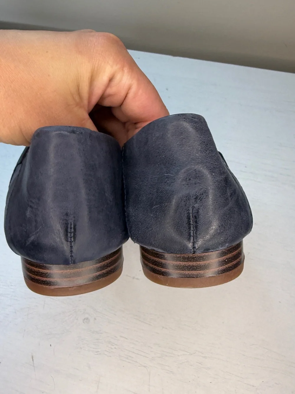 B.O.C. Suree Leather Blue Slip-on Loafer Casual Shoes Size 7M